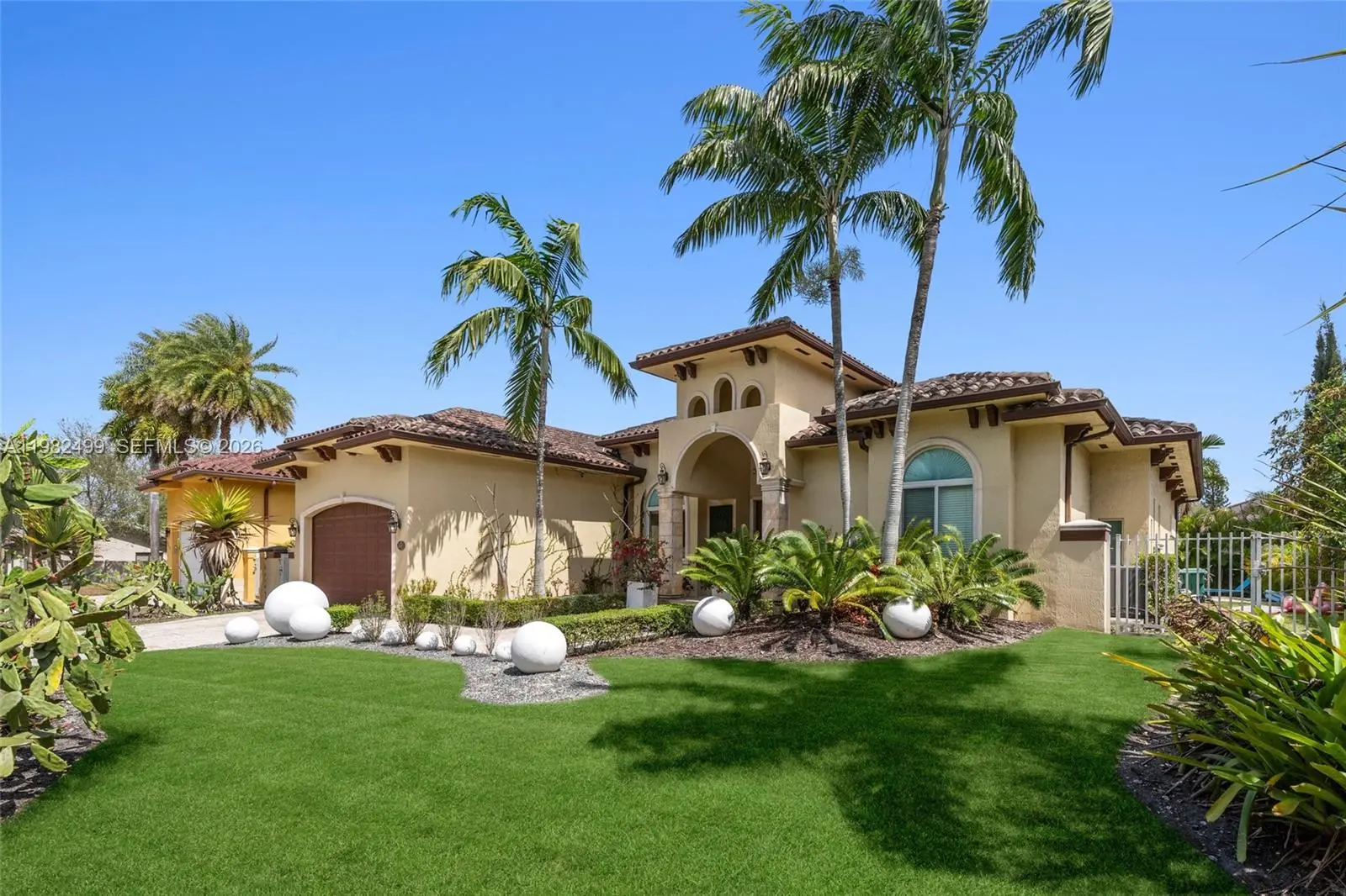 Photo of Listing #A11982499