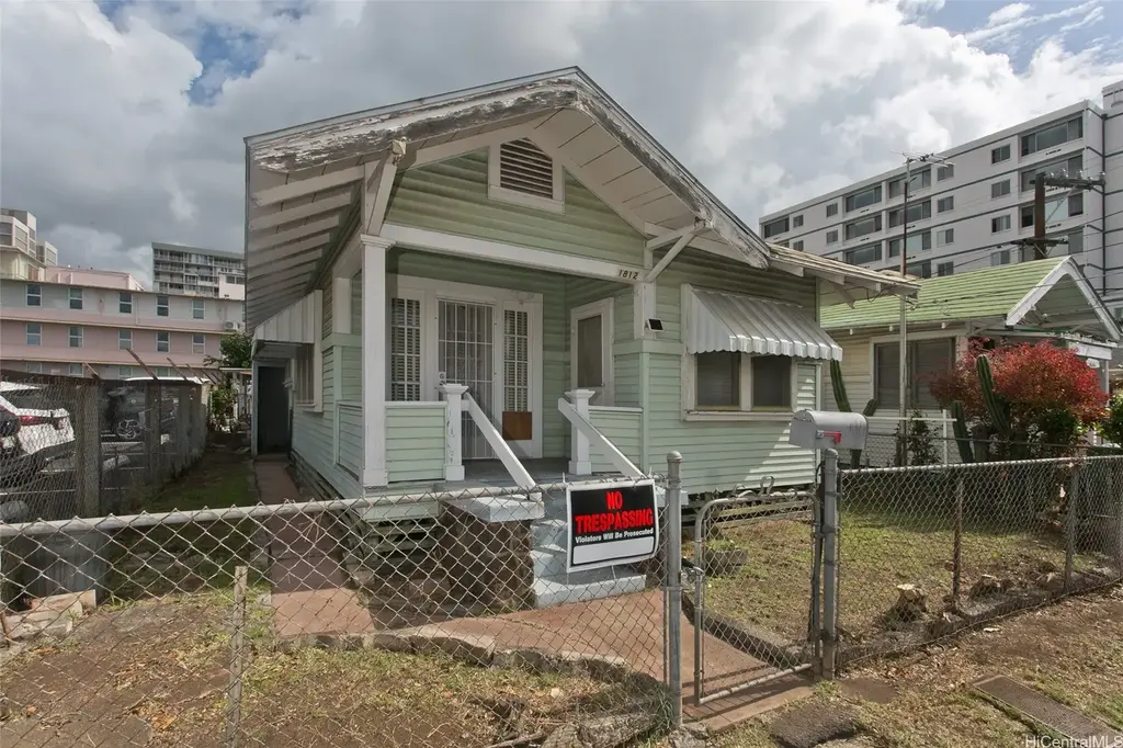 1812 Young Street, Honolulu