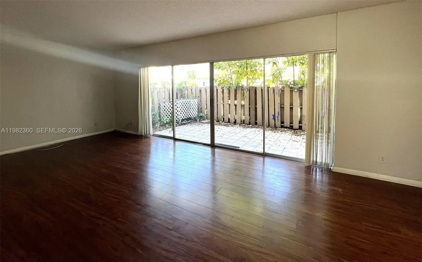 Photo of Listing #A11982360