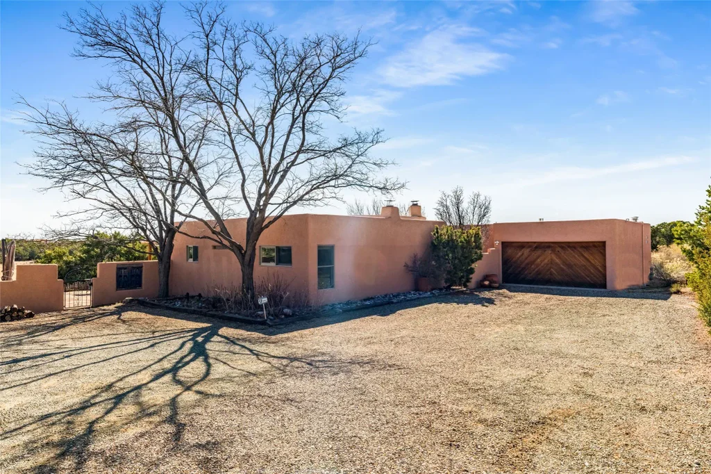 5 Cerrado Court, Santa Fe