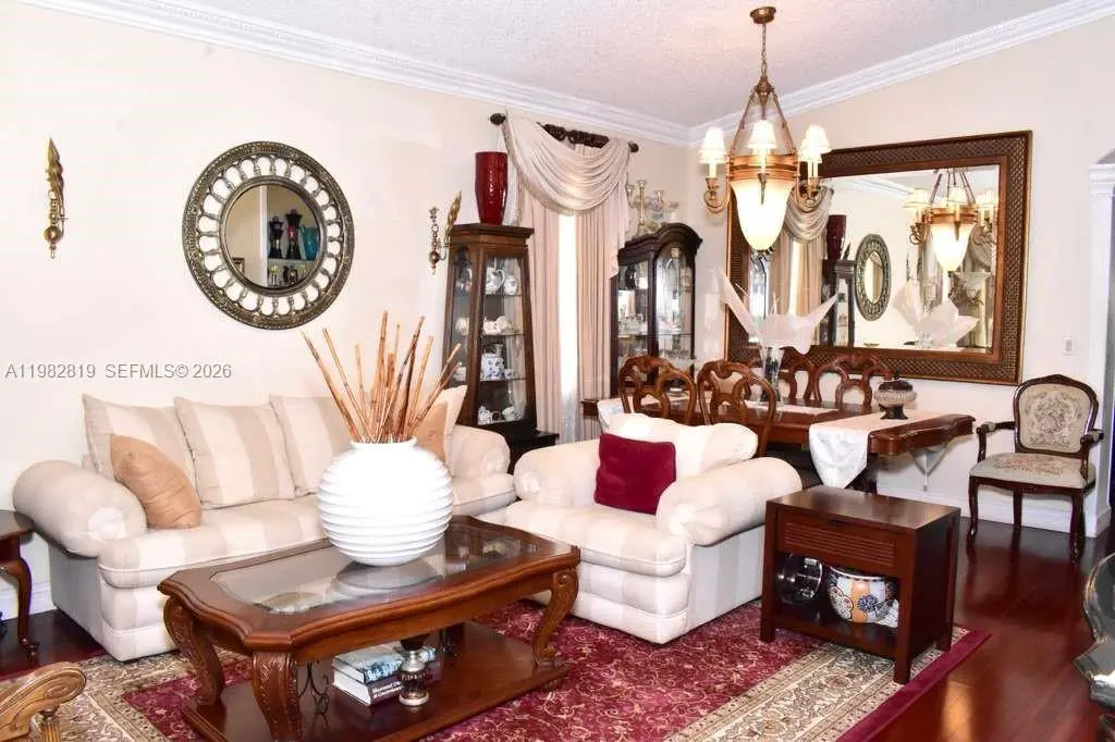 Photo of Listing #A11982819