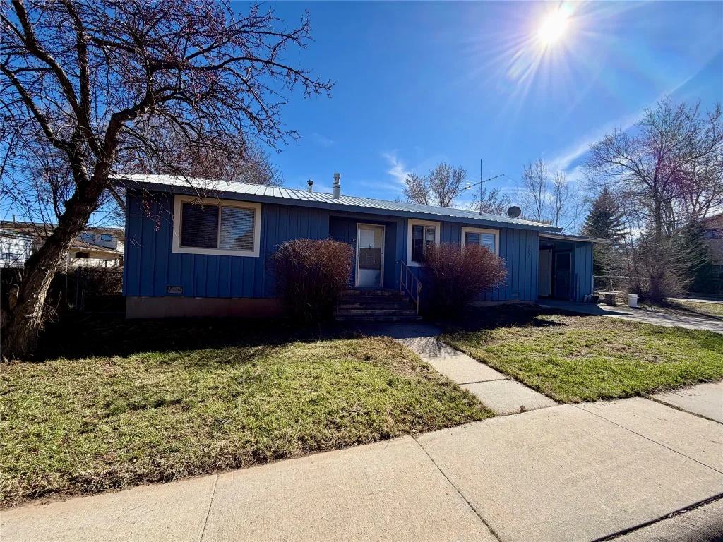 487 Myrtle, Los Alamos