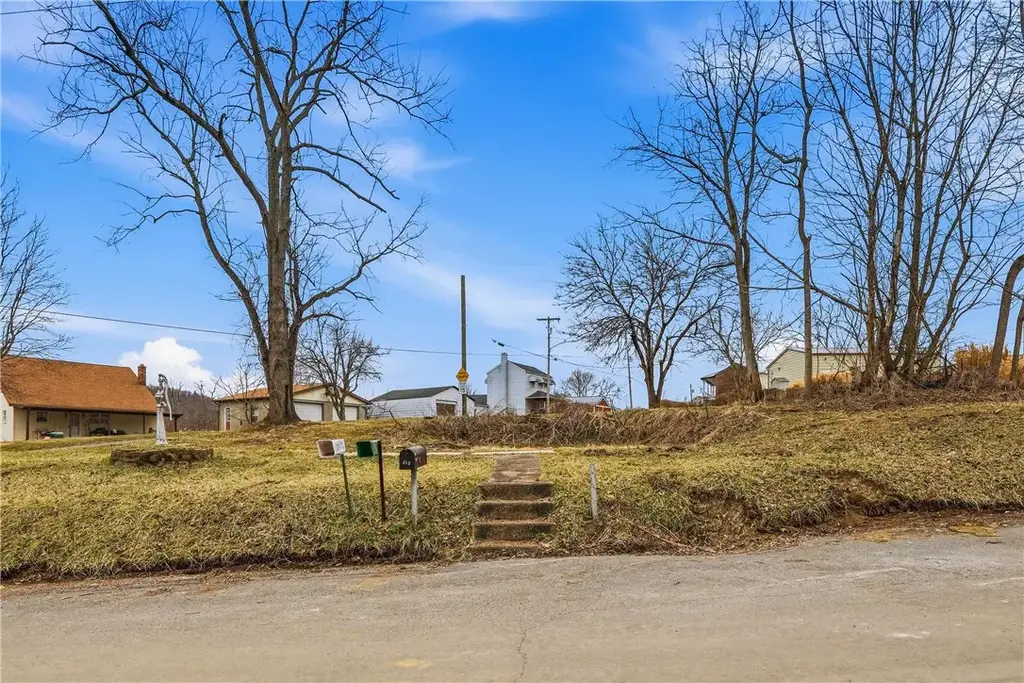 811 Wall Street , North Fayette