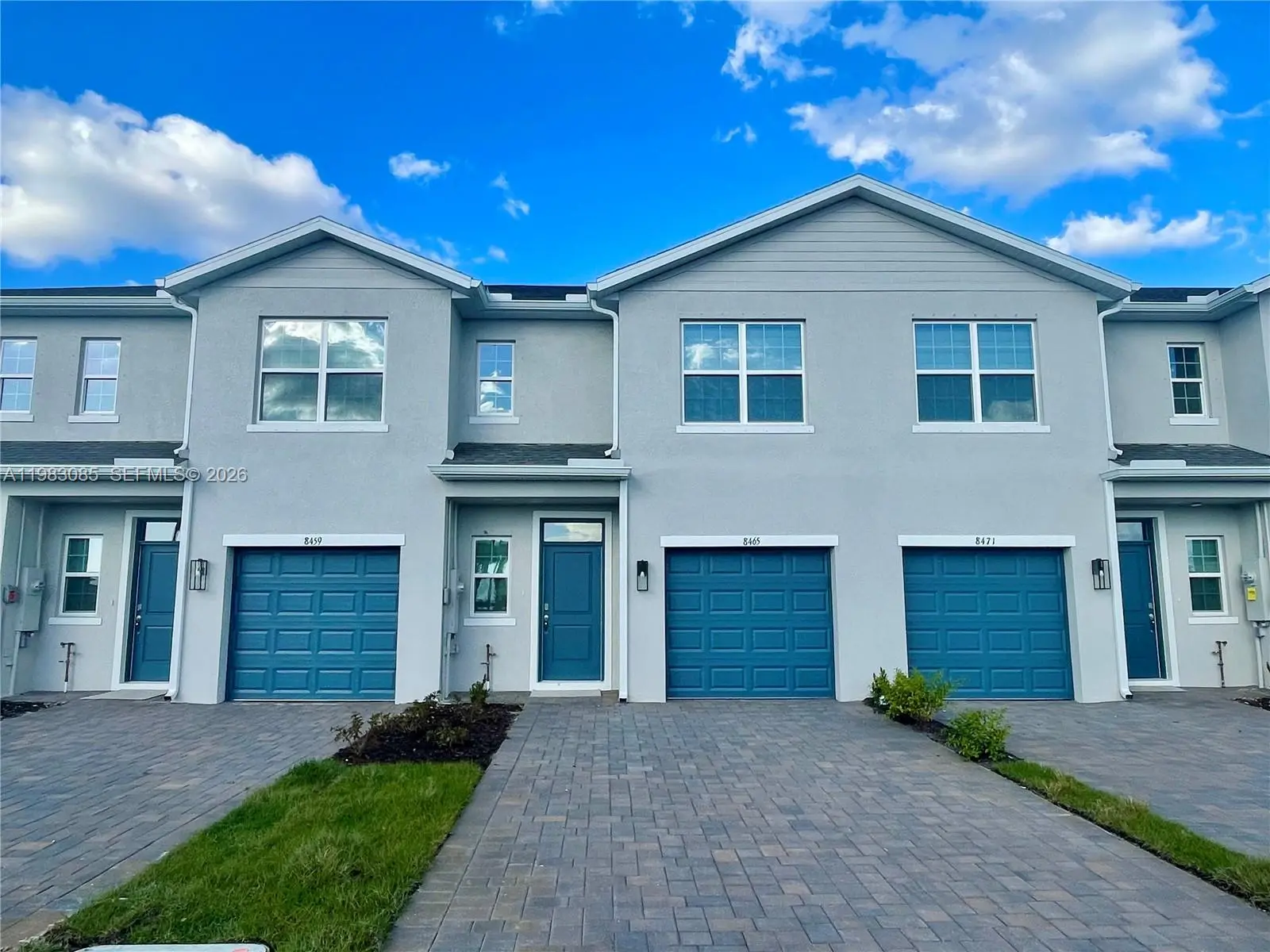 Photo of Listing #A11983085