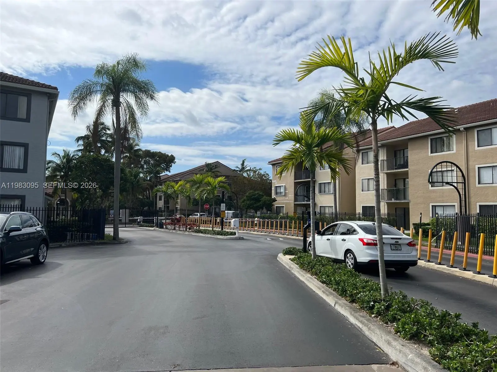 Photo of Listing #A11983095