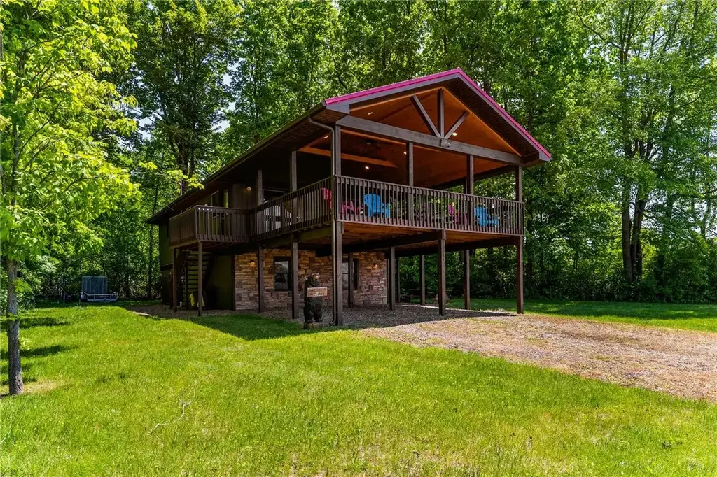 7832 Chase Drive , Jamestown