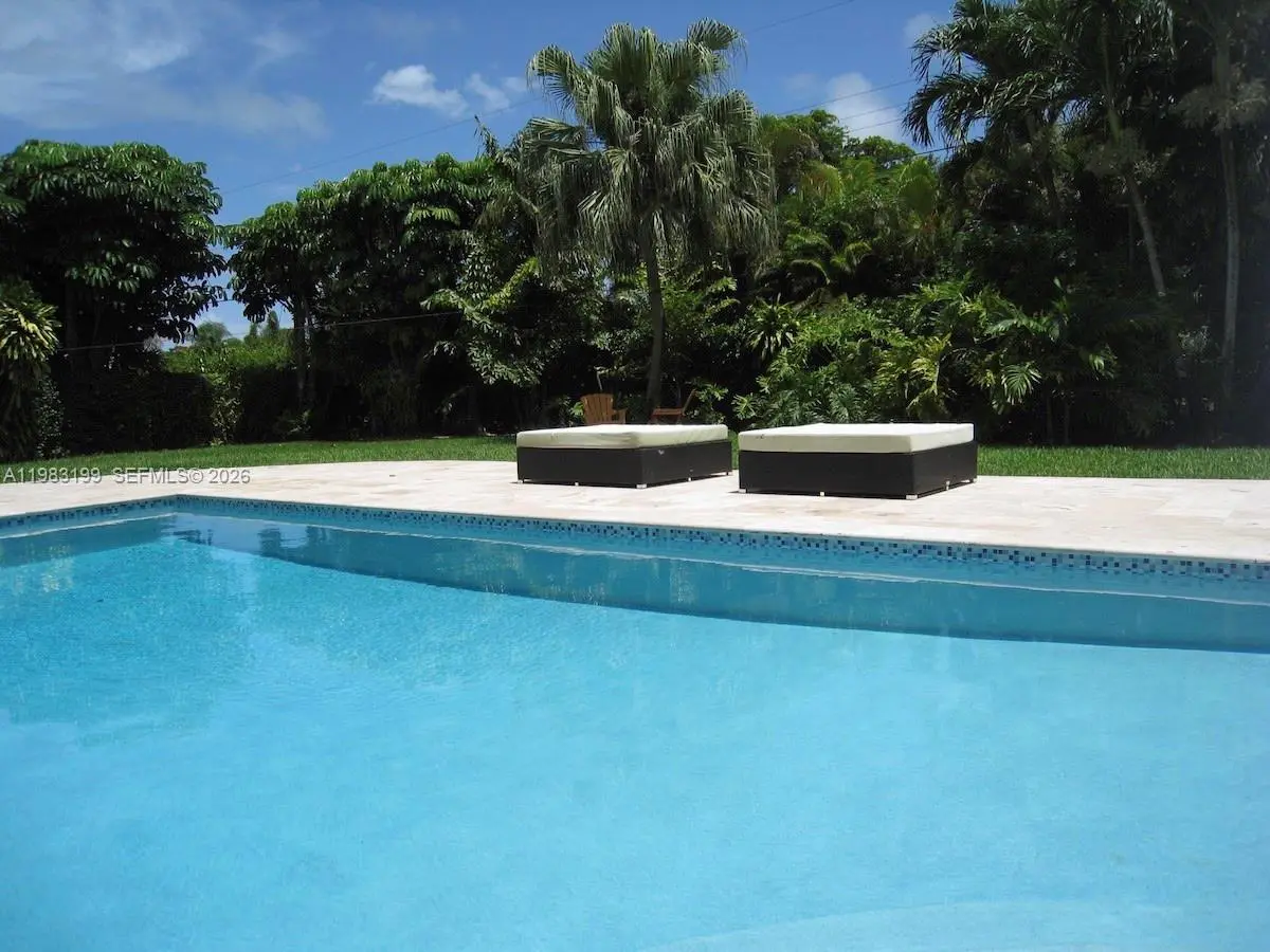 Photo of Listing #A11983199