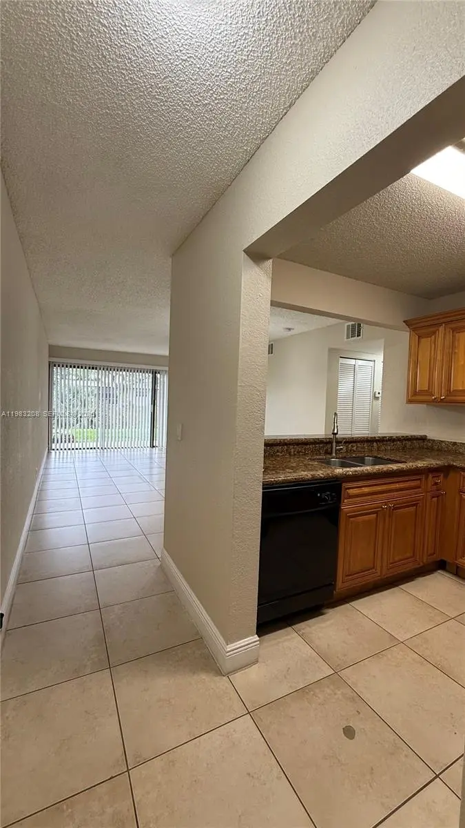 Photo of Listing #A11983208