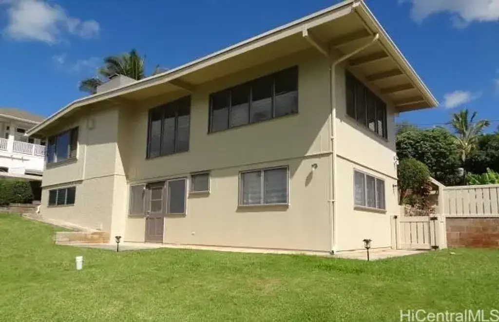 99-051 Kupono Place, Aiea