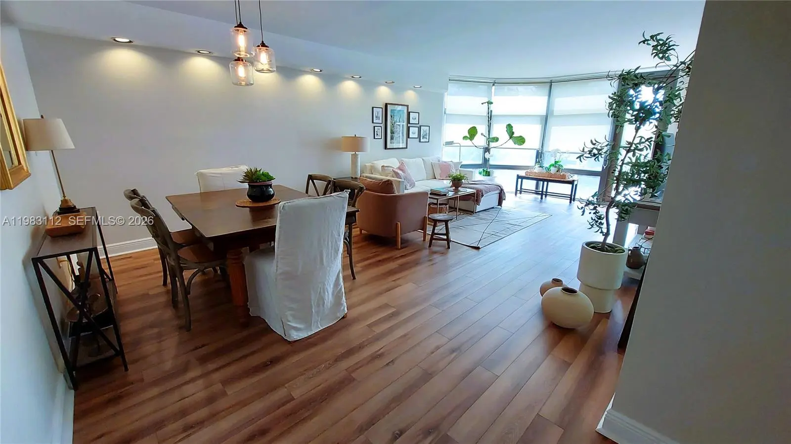 Photo of Listing #A11983112