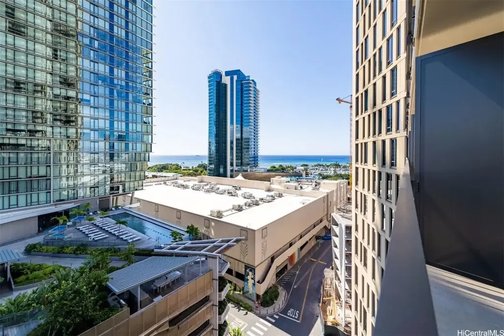 987 Queen Street # 1310, Honolulu