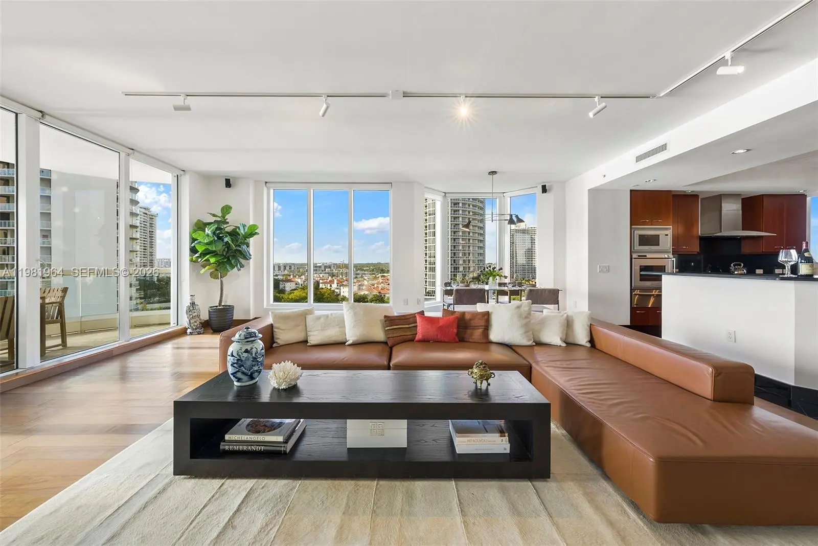 Photo of Listing #A11981964