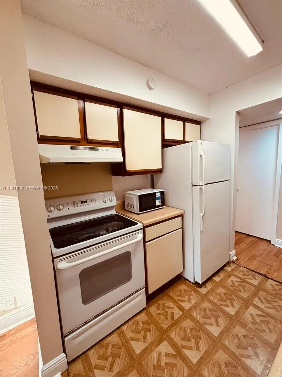 Photo of Listing #A11981993