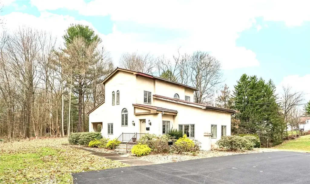 2625 Wilmington Road , Neshannock