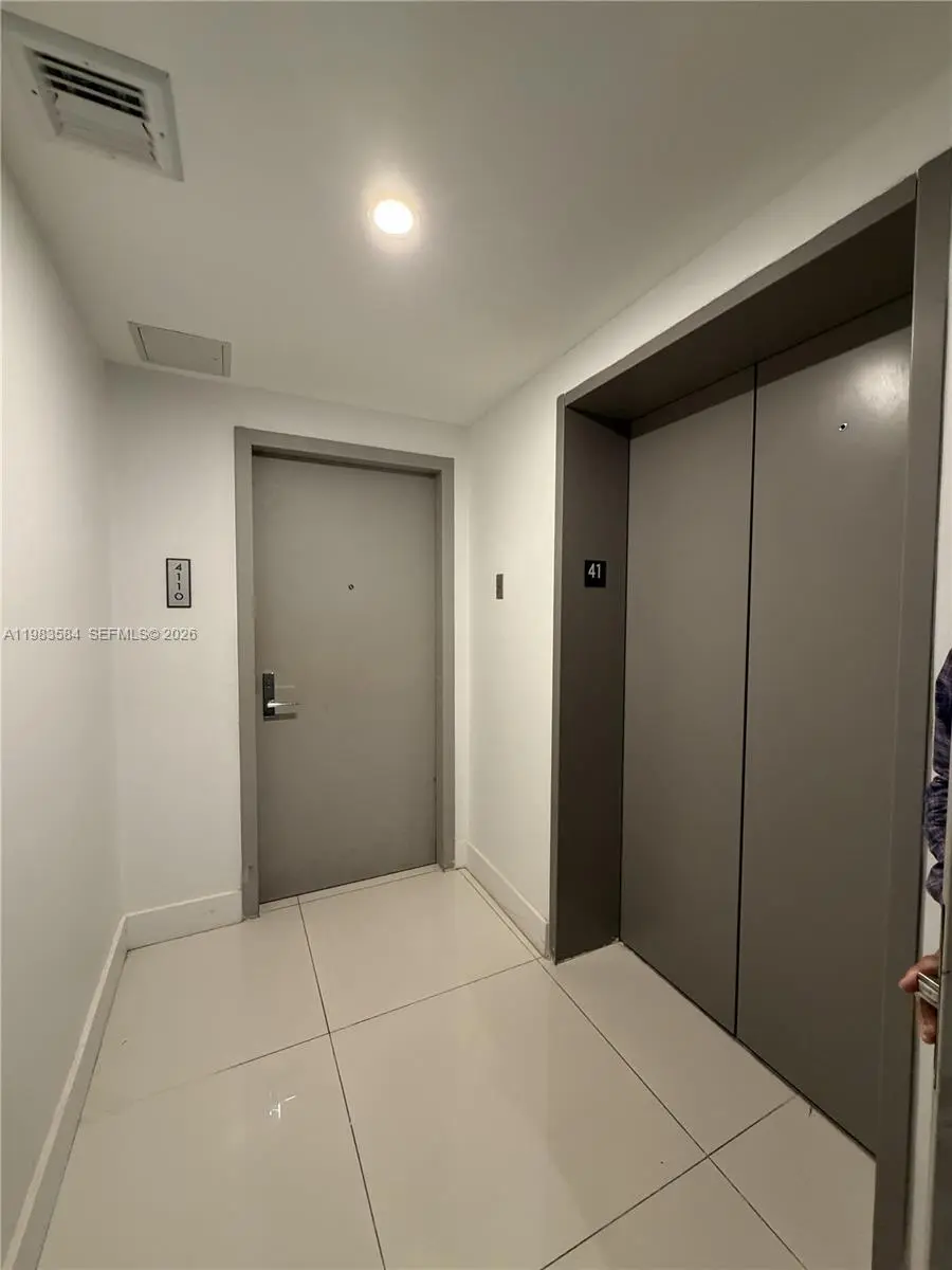 Photo of Listing #A11983584