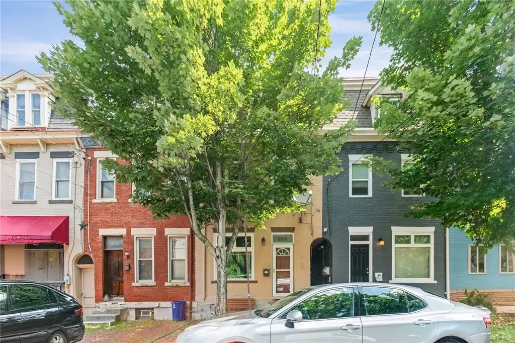 2815 Jane Street , South Side