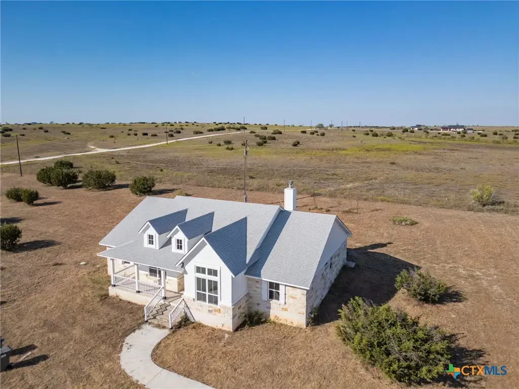 1298 County Road 2337, Lampasas