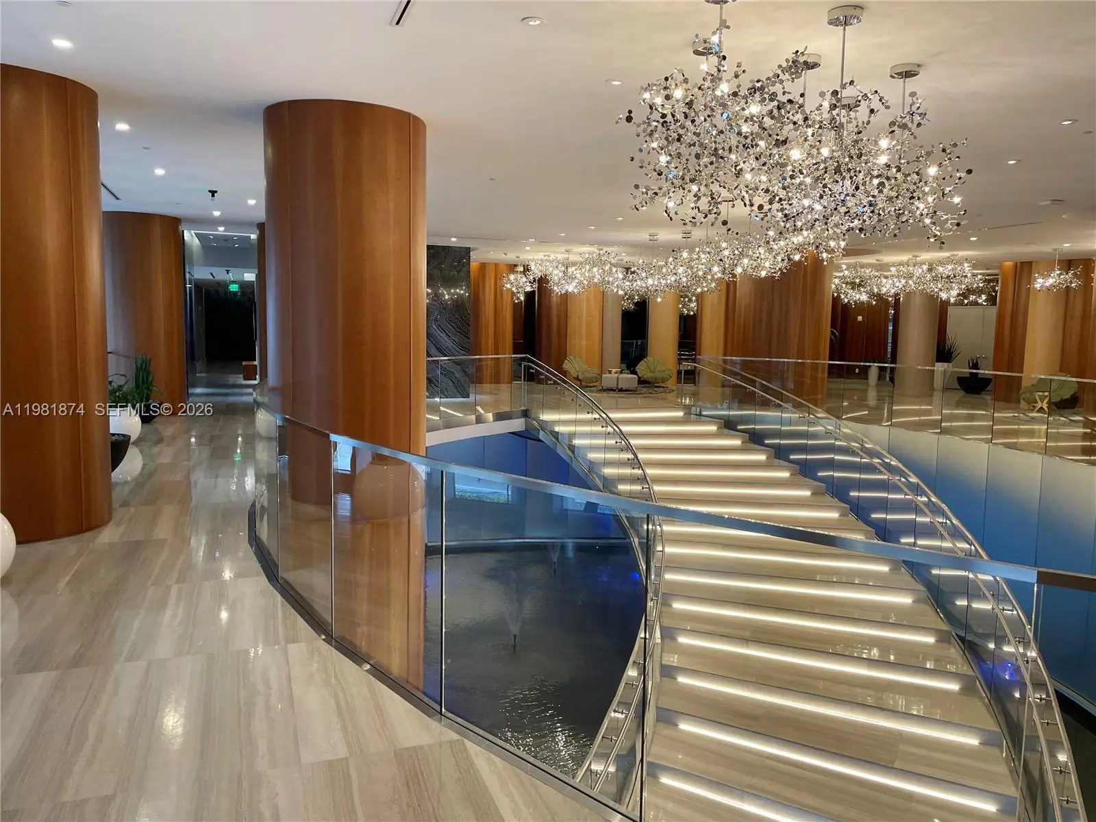 Photo of Listing #A11981874