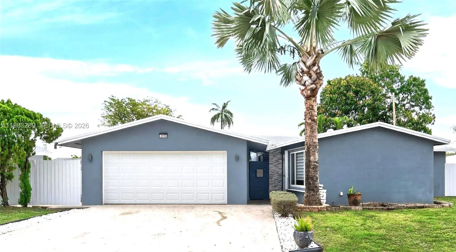 Photo of Listing #A11983289