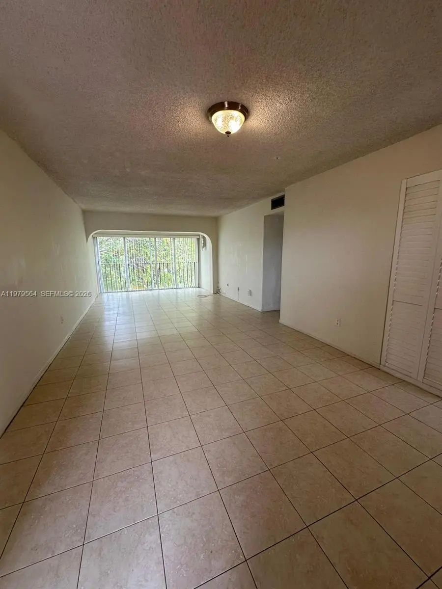 Photo of Listing #A11979564