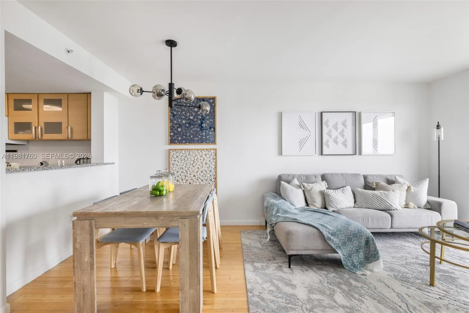 Photo of Listing #A11981760