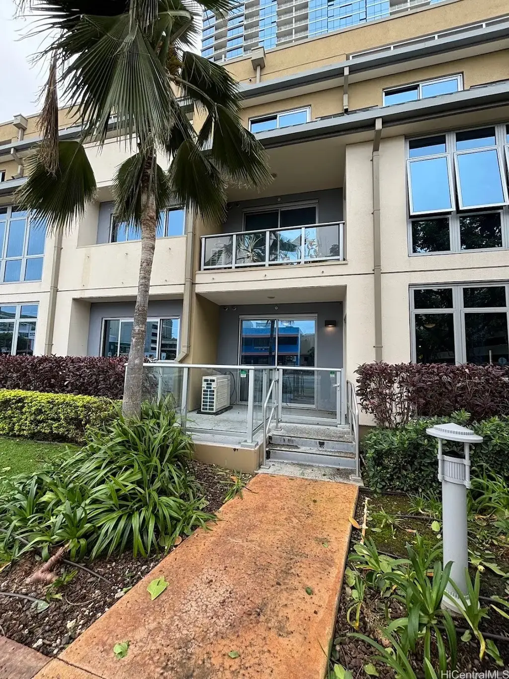 555 South Street # 103, Honolulu