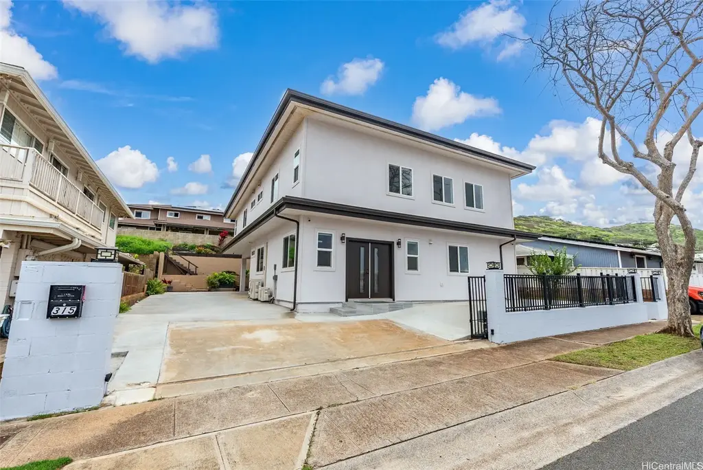 315 Hanakoa Street, Honolulu