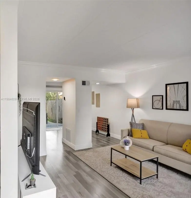 Photo of Listing #A11984028