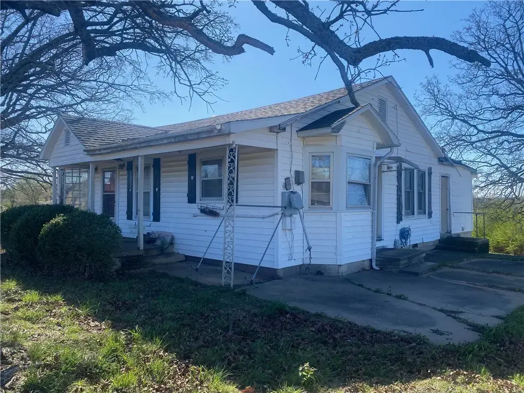 2721 E 64 Highway, Alma