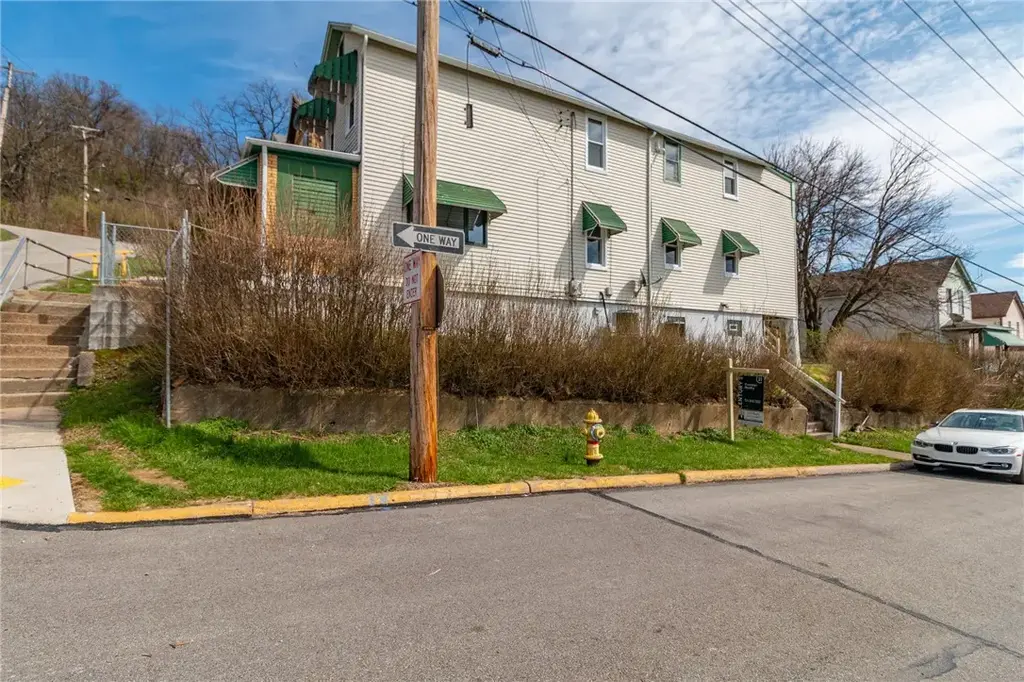 700 6th Street , Glassport