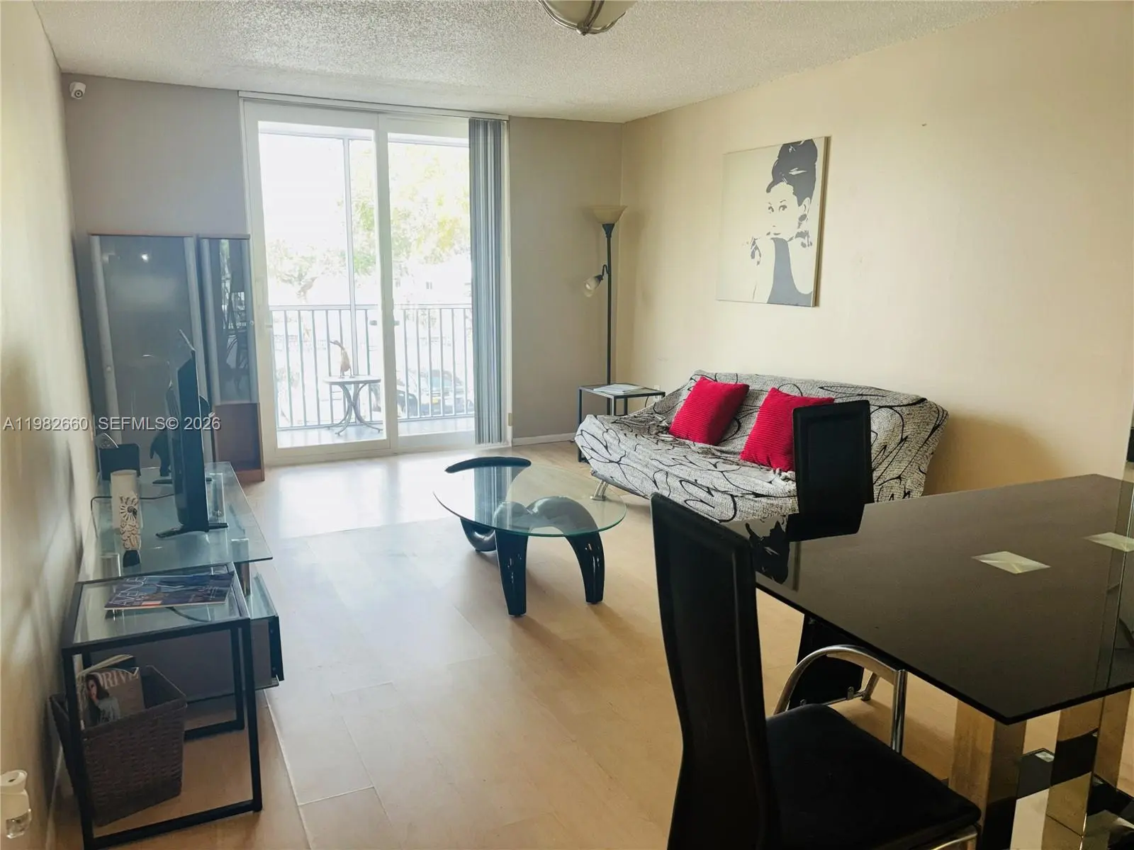 Photo of Listing #A11982660