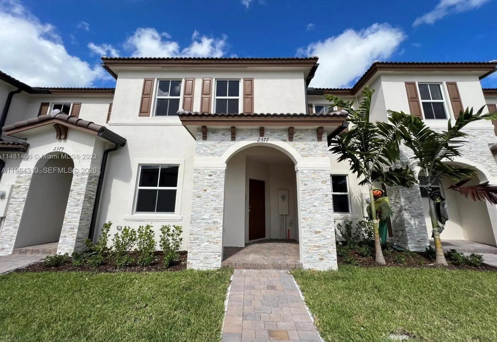 Photo of Listing #A11984313