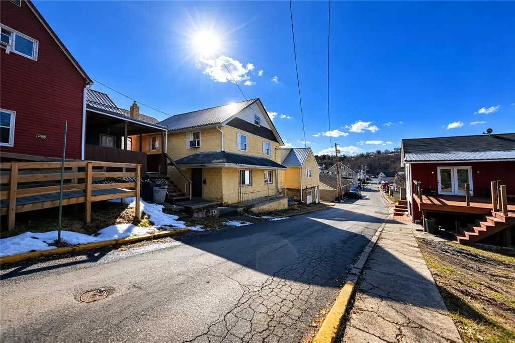 943 Johnston Avenue 2, Kittanning