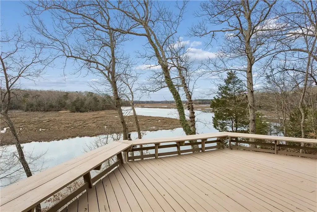220 Southpoint Drive, Williamsburg