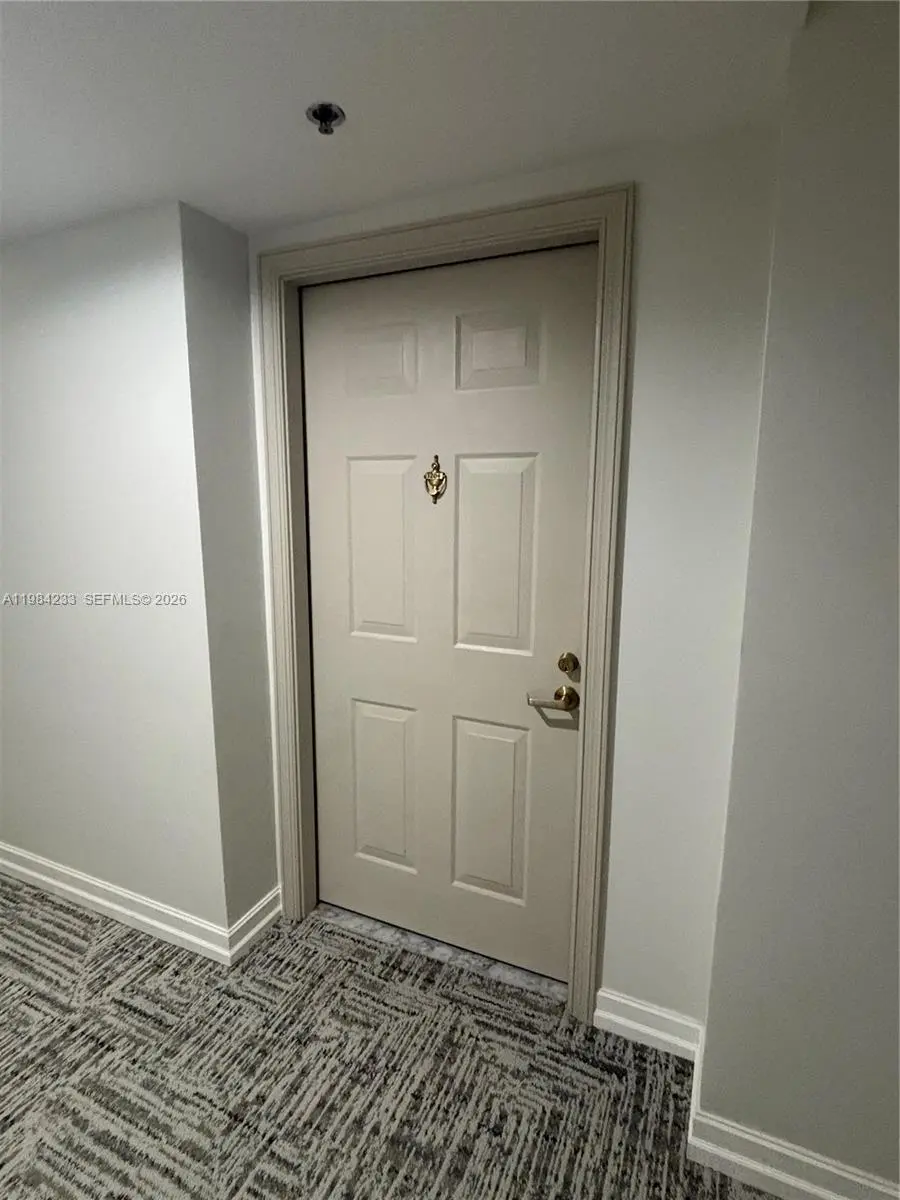 Photo of Listing #A11984233