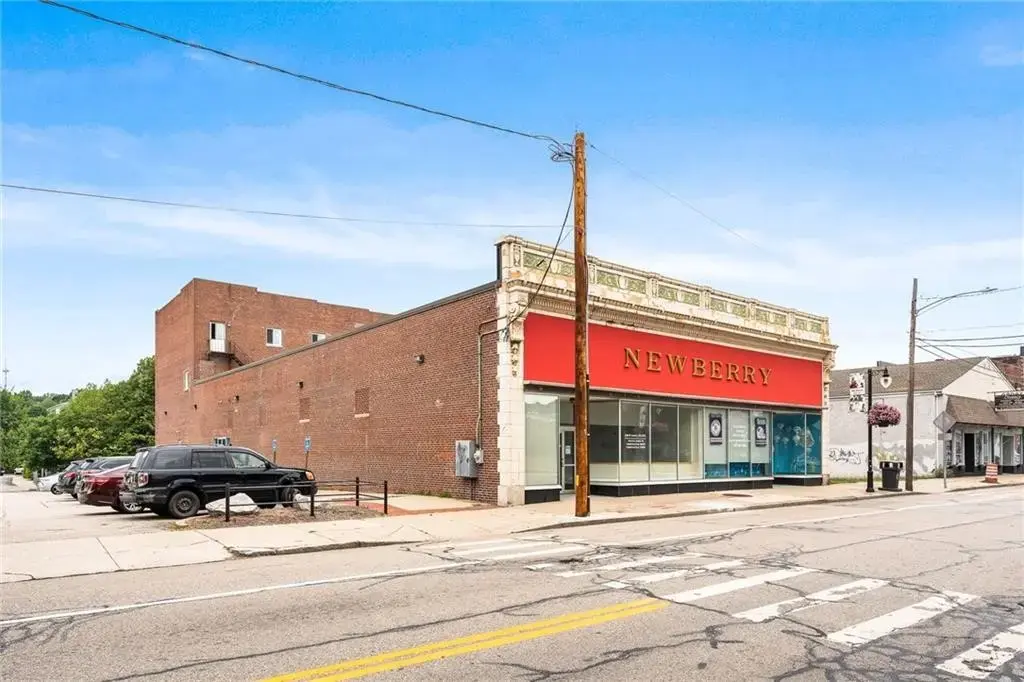 37 Washington St # 100, West Warwick