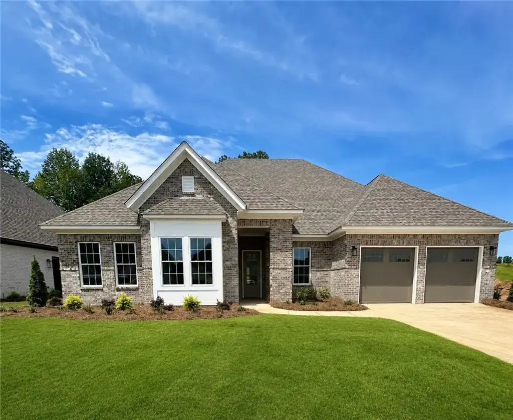 1143 Hogan Dr, Auburn