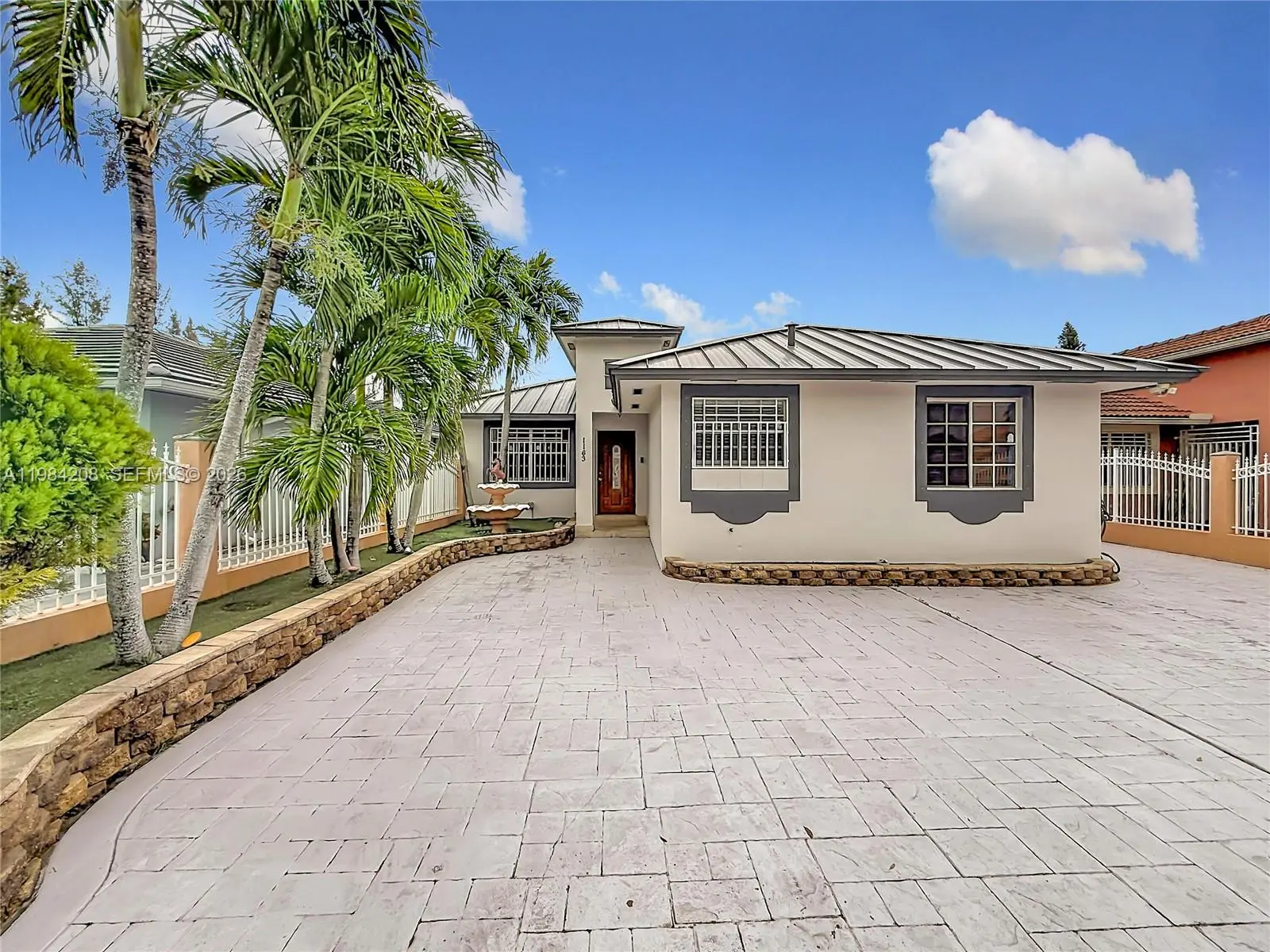 Photo of Listing #A11984208