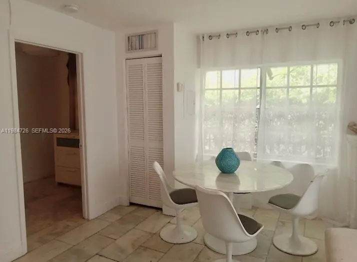 Photo of Listing #A11984726