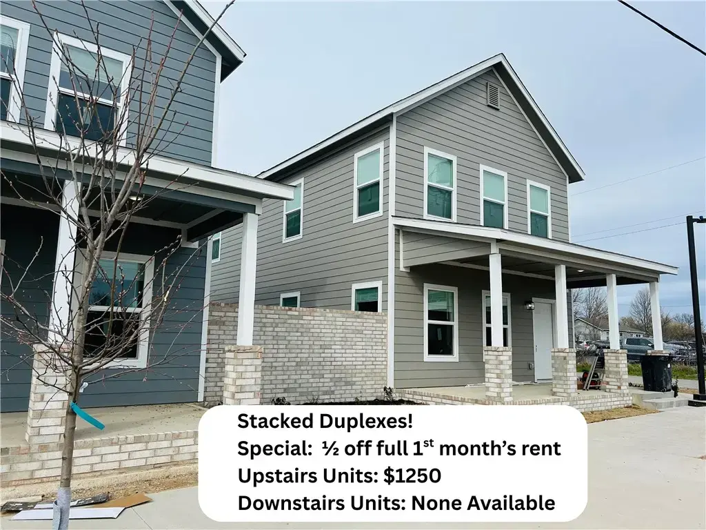 708 E Johnson Avenue B, Springdale