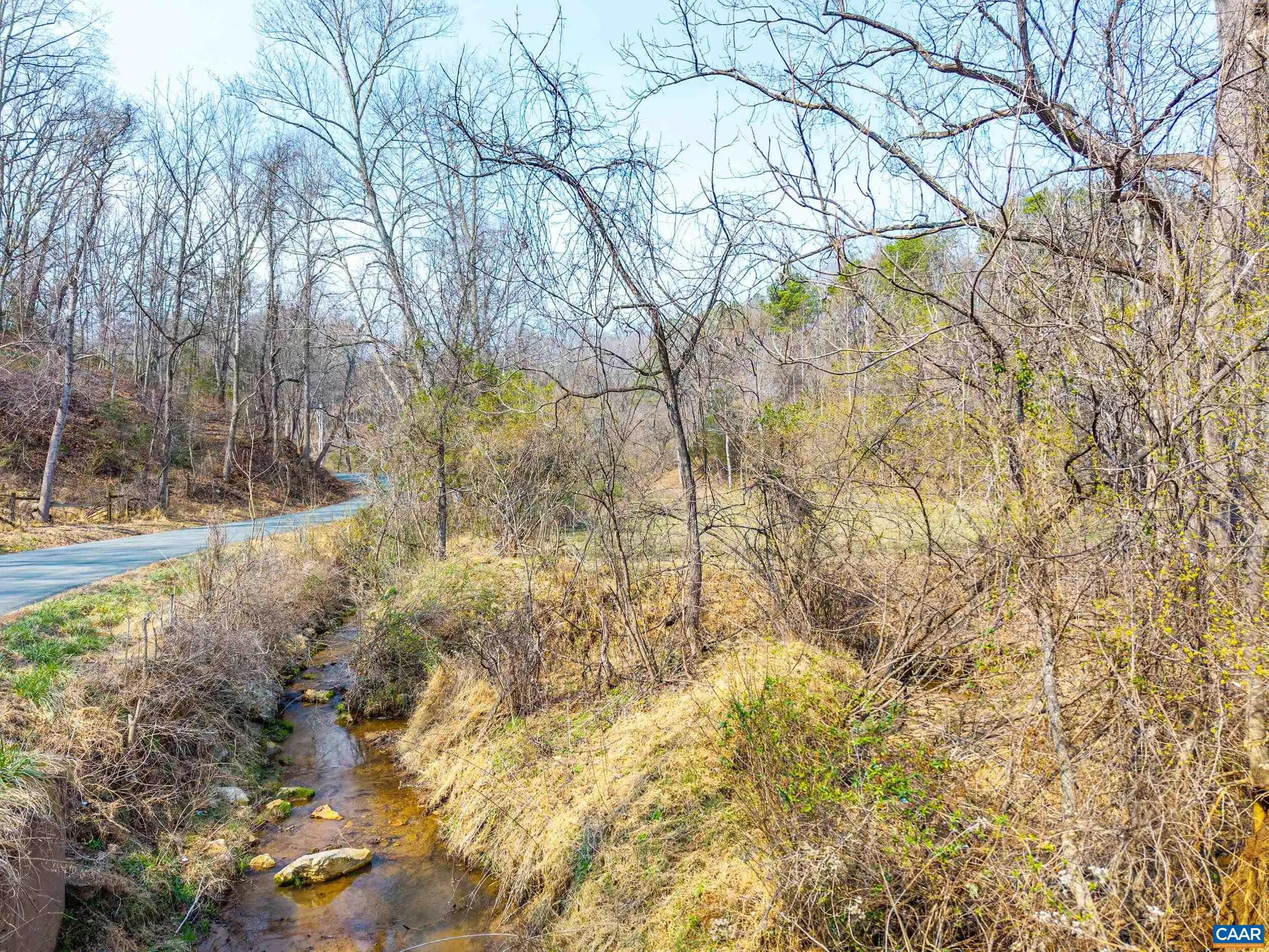 Puppy Creek Rd, Amherst