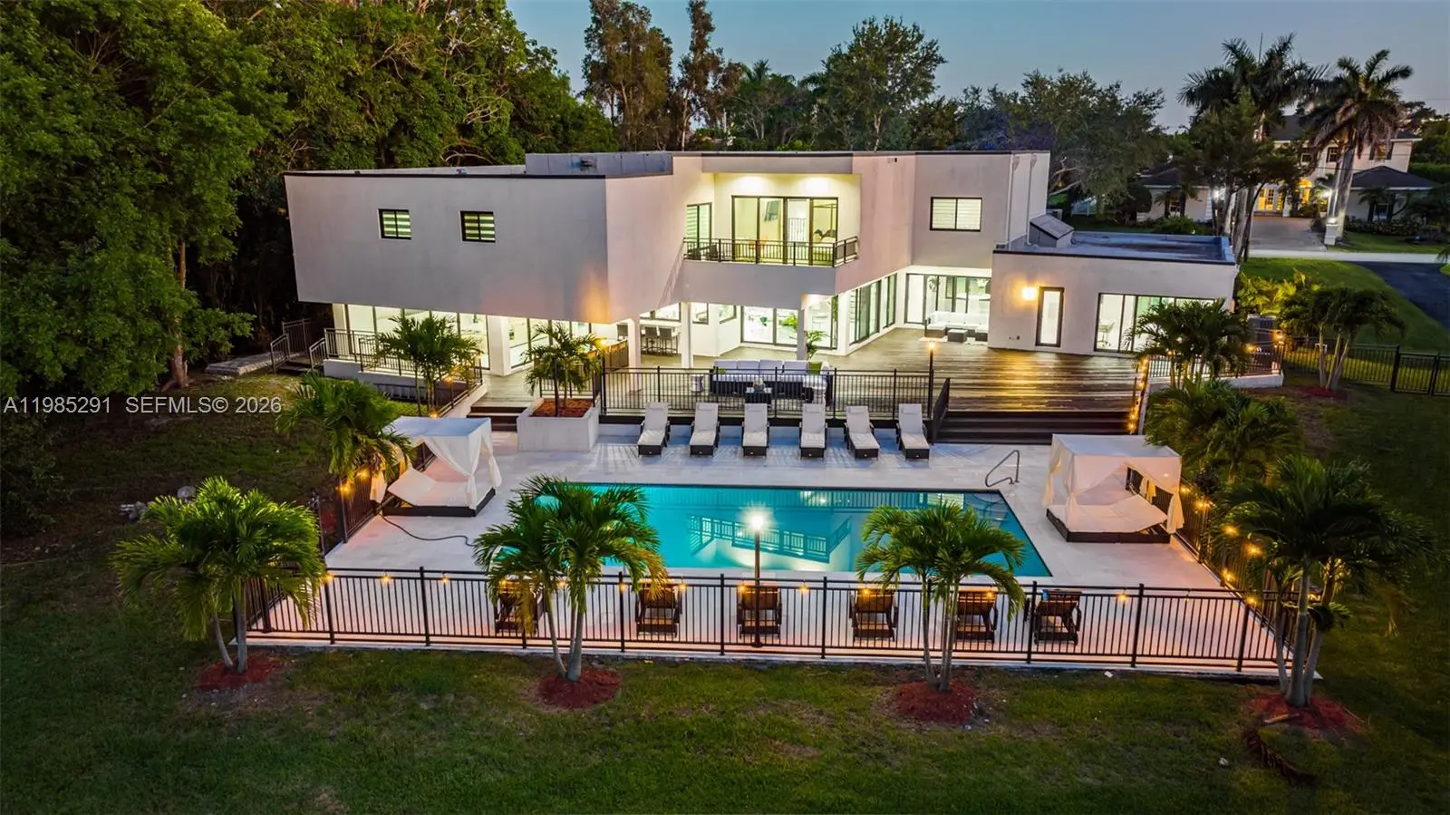 Photo of Listing #A11985291