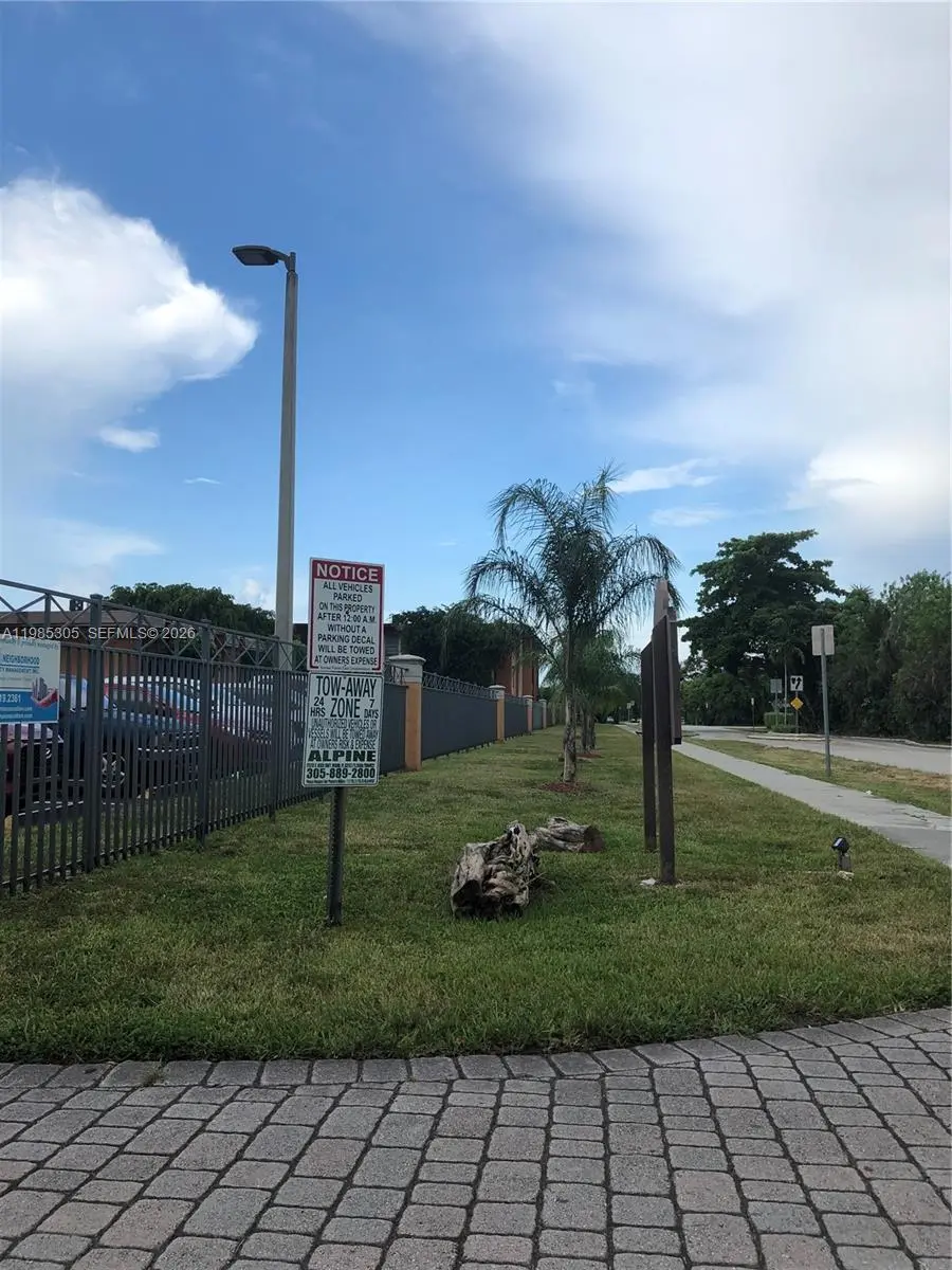 Photo of Listing #A11985305