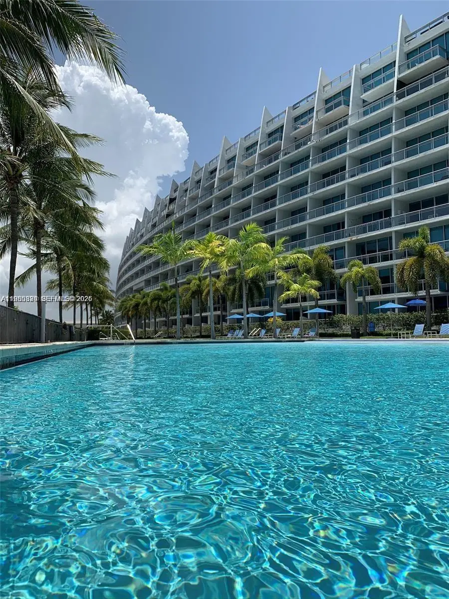 Photo of Listing #A11985330