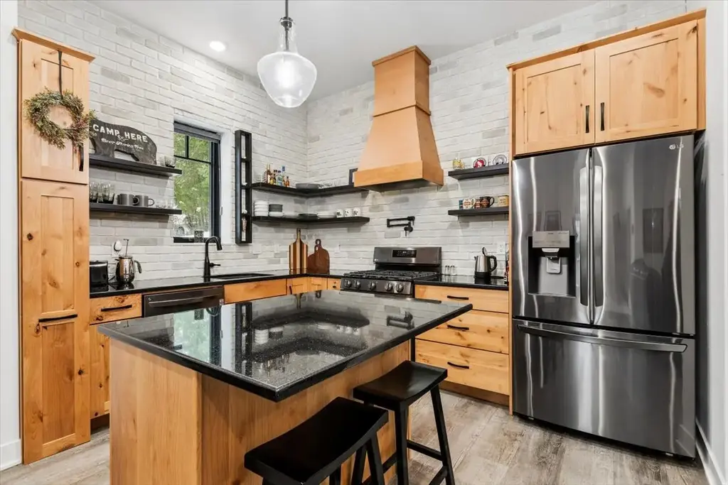 101 Little Mountain Road, Whitefish