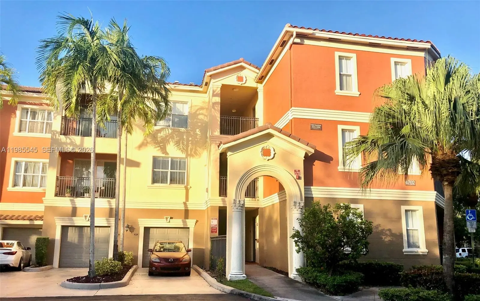 Photo of Listing #A11985545