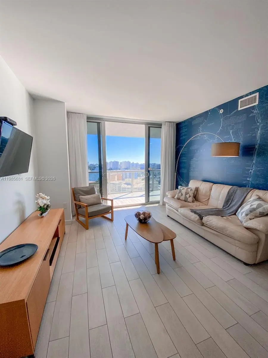 Photo of Listing #A11985681