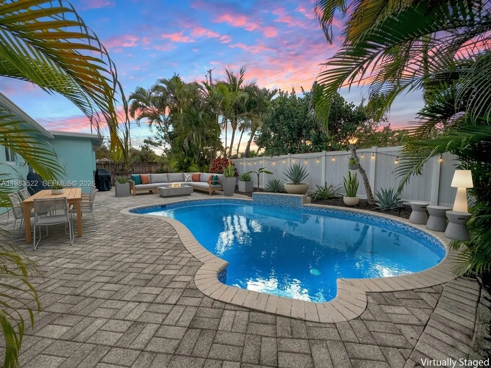 Photo of Listing #A11983522