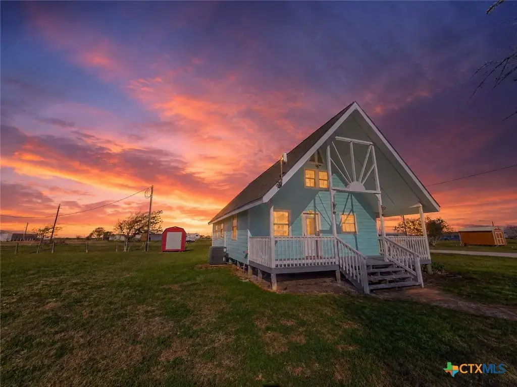 376 Haddock Drive, Palacios