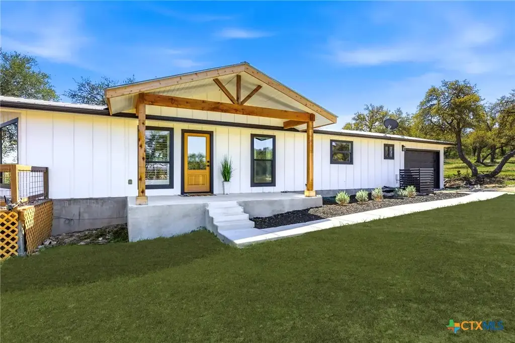 39850 Fm 3159, Canyon Lake